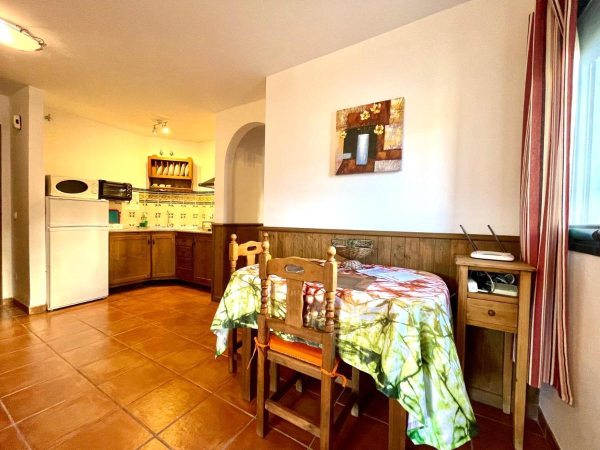 Apartamentos Axarquia , Frigiliana, Terraza Privada Con Vistas A La Montana Rio Y Al Mar Exterior foto